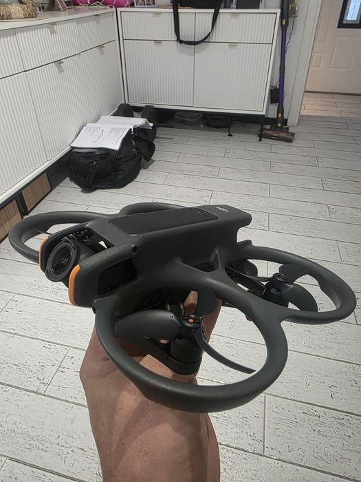 Dji avata 2 sam dron.