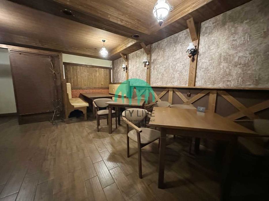 Продаж комерційного приміщення в центральній частині міста(60)