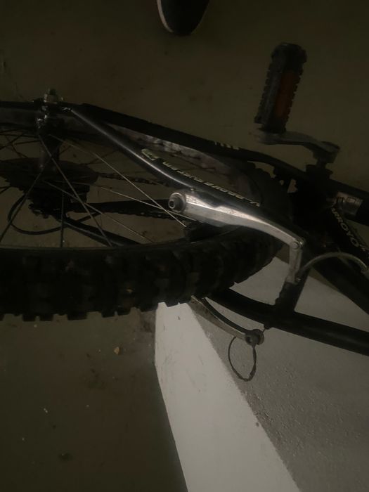 Bicicleta já muito usada