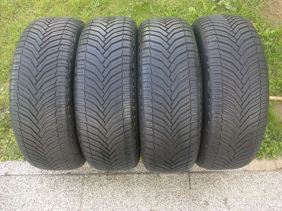 Opony całoroczne Michelin  205 55 16 Stan bdb