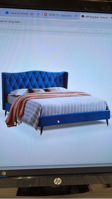 Cama nova casal azul em veludo