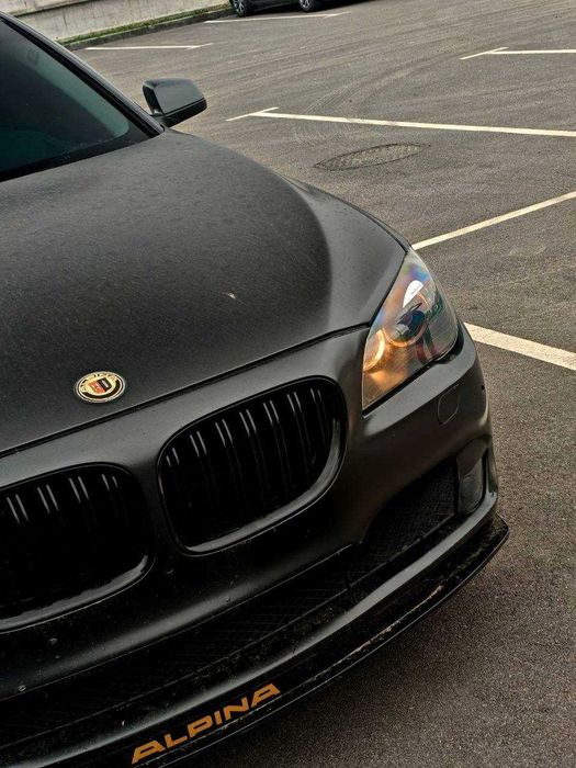 BMW F01 740I (Alpina B7)