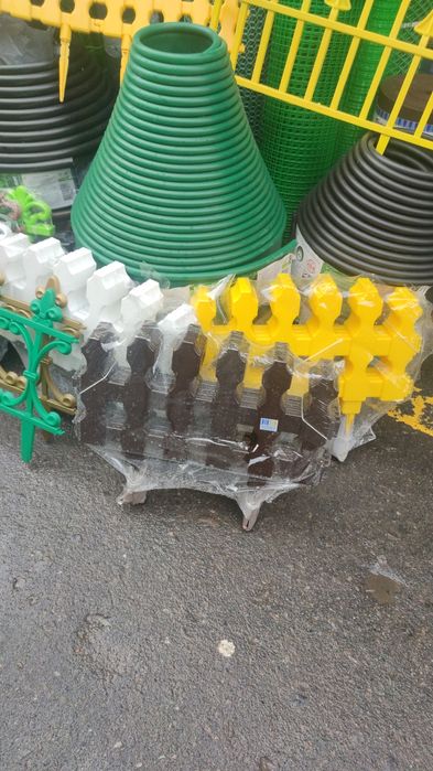 Садова бордюрна стрічка