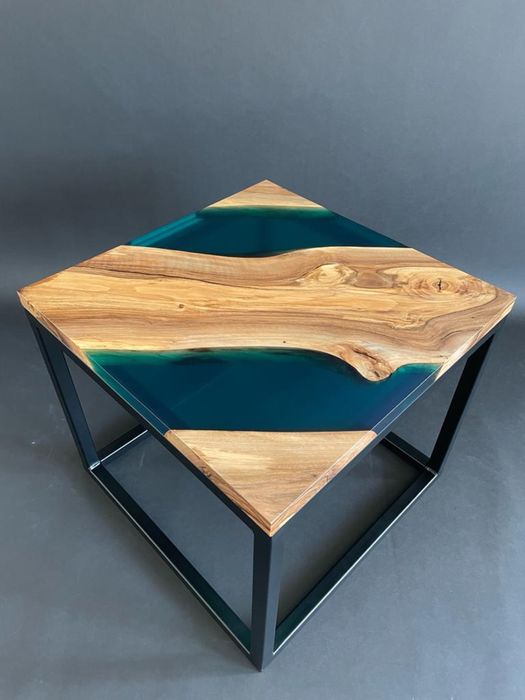 Kwadratowy stolik kawowy żywica orzech