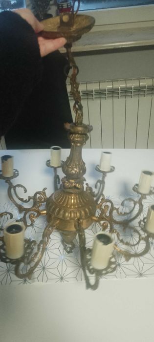 Żyrandol mosiężny 8 ramienny