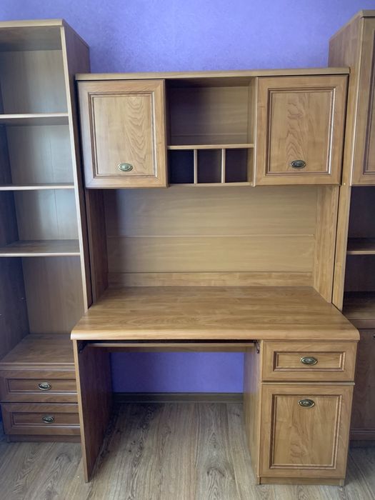 Продам комплект меблів