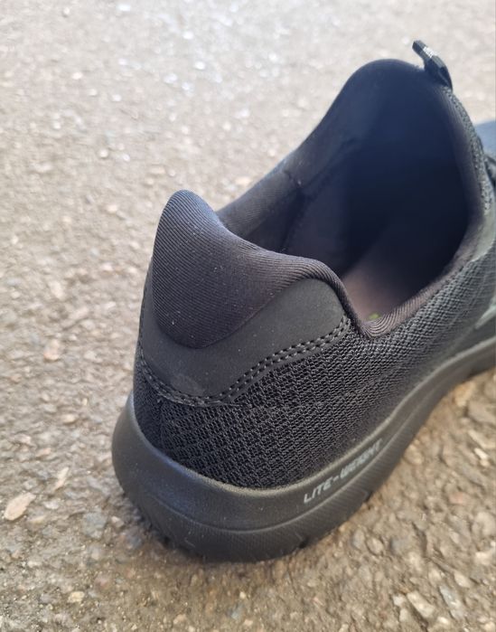 Кросівки СКЕЧЕРС (Skechers DYNAMIGHT  58360/BBK) чорні