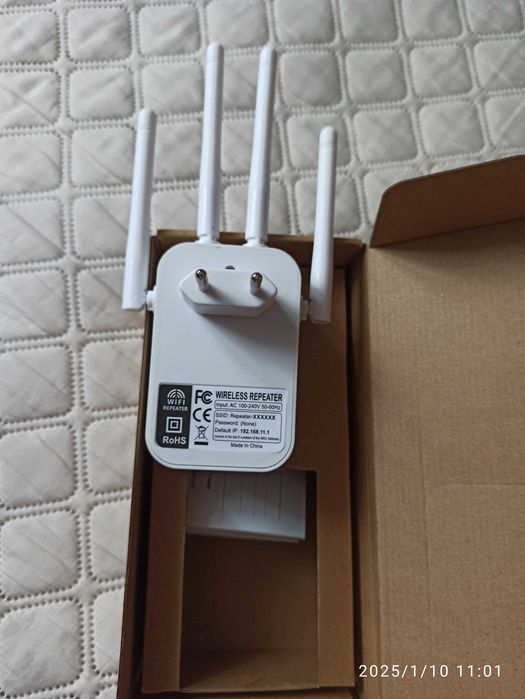 Репитер Repeater Усилитель WI-FI сигнала  НОВЫЙ