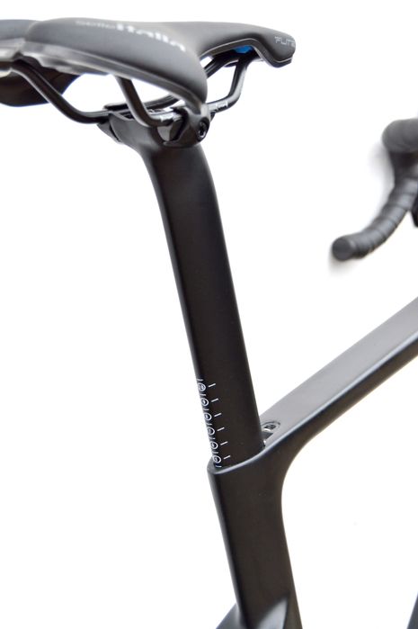 Tylko u nas z VAT23! Aero APEX SONIQ DISC 105 szosa 2x12 carbon tarcze