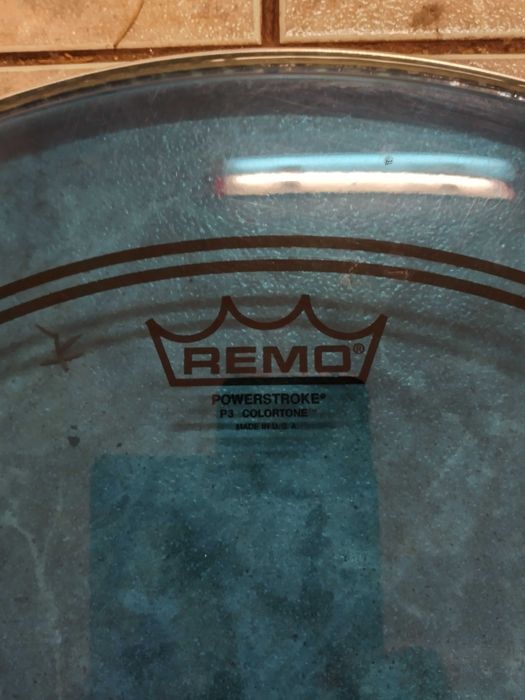 Naciągi Bass Drum 20 cali  Remo Powerstroke Colortone ; Yamaha