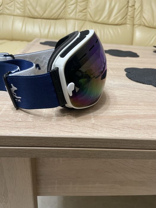 Шолом захисний і окуляри