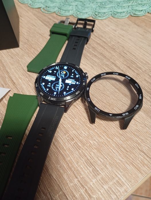 Zegarek Huawei GT 4 zadbany