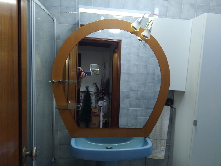 Espelho de casa de banho WC duas prateleiras casa quarto apartamento.