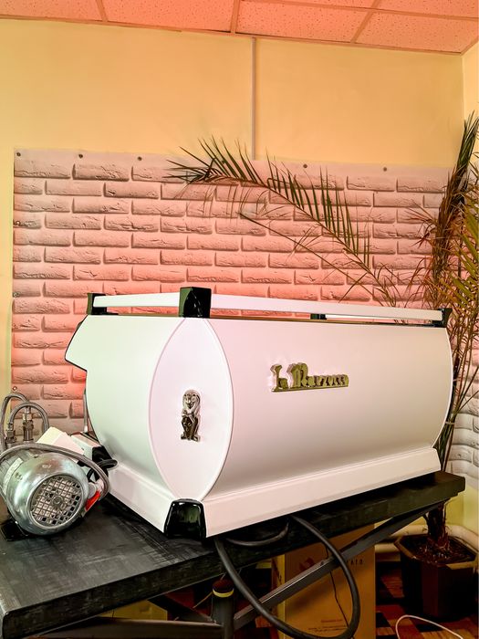 Кавоварка lamarzocco gb5 av3