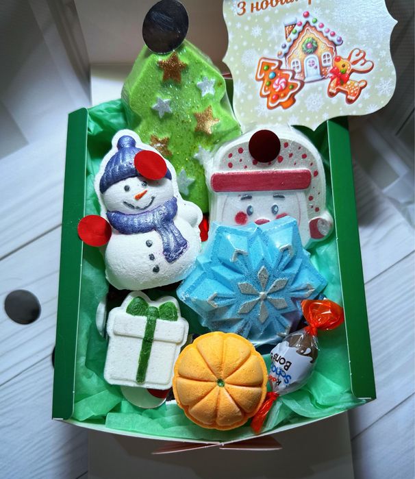 подарунковий набір свічка мило бомбочка для ванни букет з мила