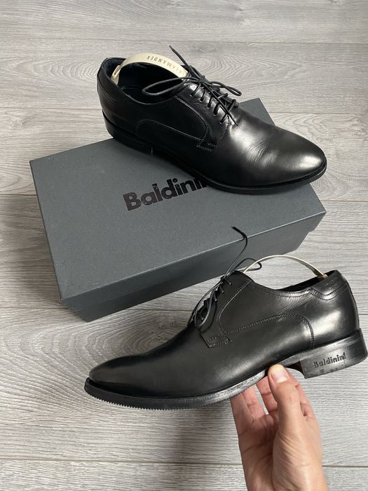 Baldinini чоловічі фірмові шкіряні туфлі Р.41 26.5 см