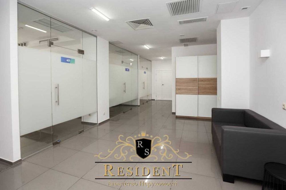 Продаж помещения в центре с Арендатором