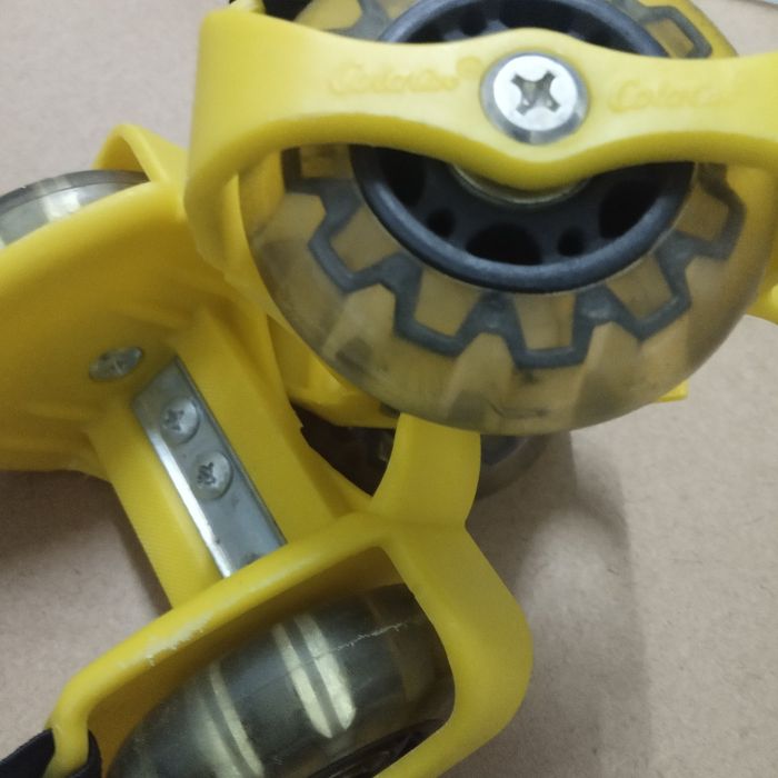 bollycao DC 2023 cromos. Roller para criança colacao