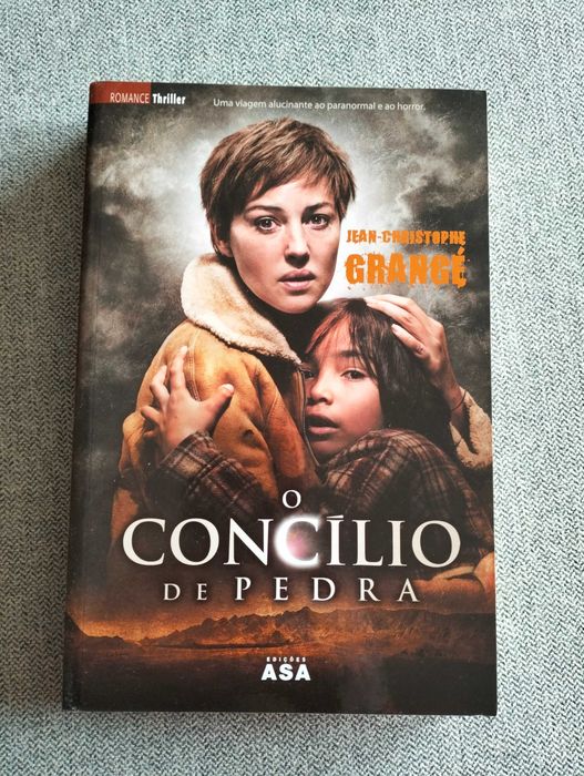 Livro "O concilio de pedra" de Jean-Christophe Grangé