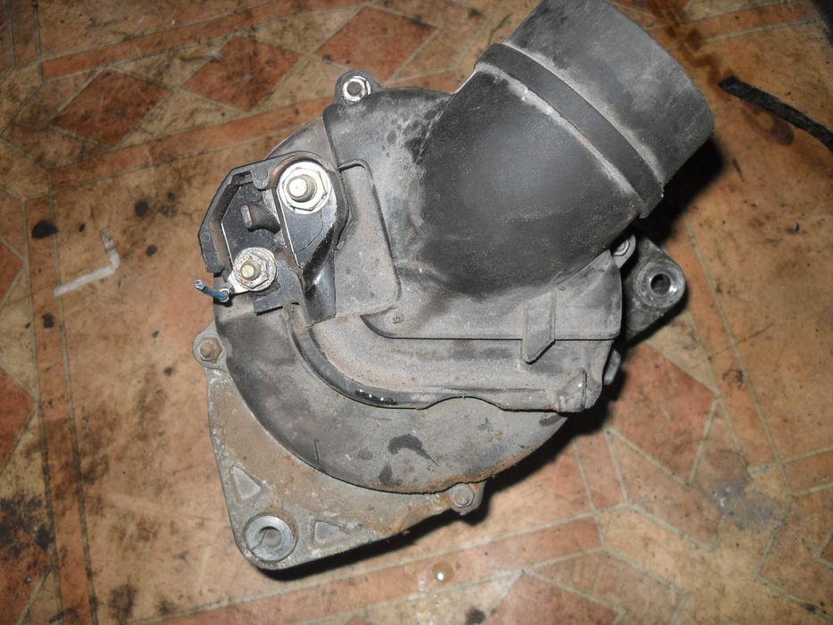BMW E34 Alternator Bosch