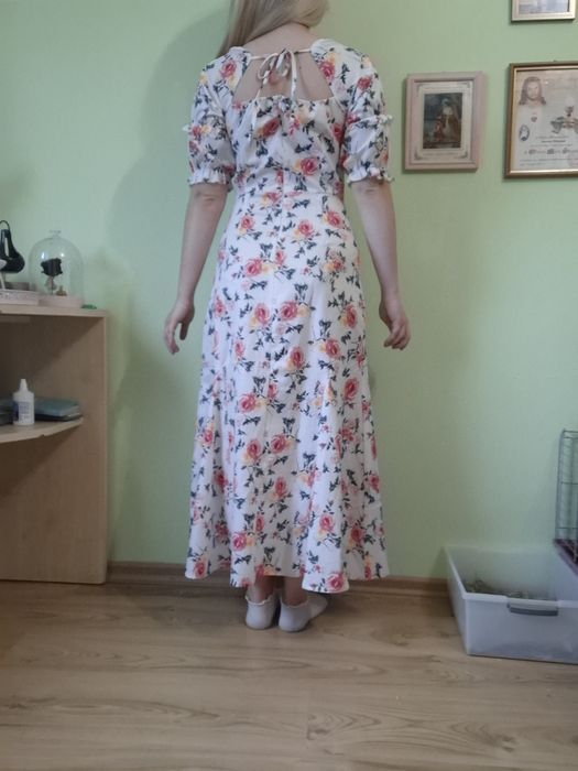 Sukienka semi-elegancka