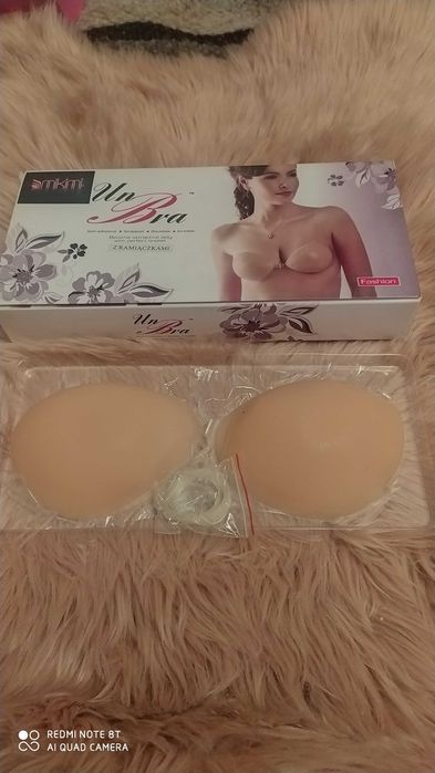 Силікований ліфчик.