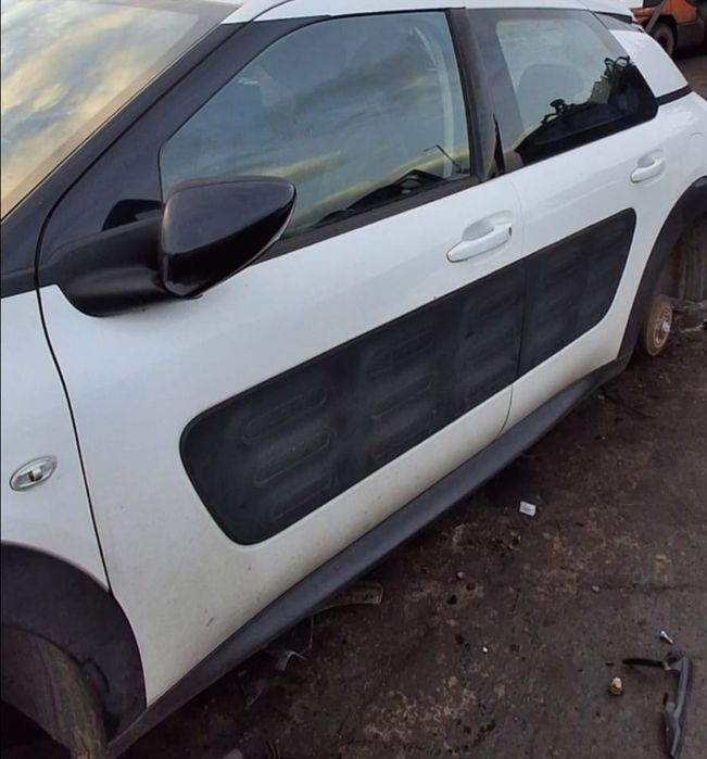 Drzwi lewe przednie Citroen C4 cactus 2016
