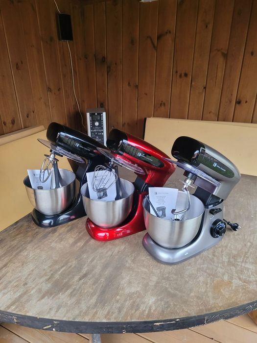 Планетарний міксер 4 в 1 Imperial Collection IM-KM1900 є інші варіанти