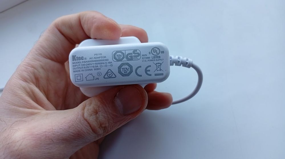 Блок питания AC ADAPTOR