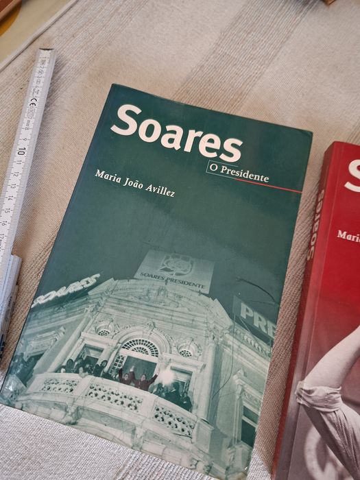 Mário Soares dois livros por Maria João Avillez