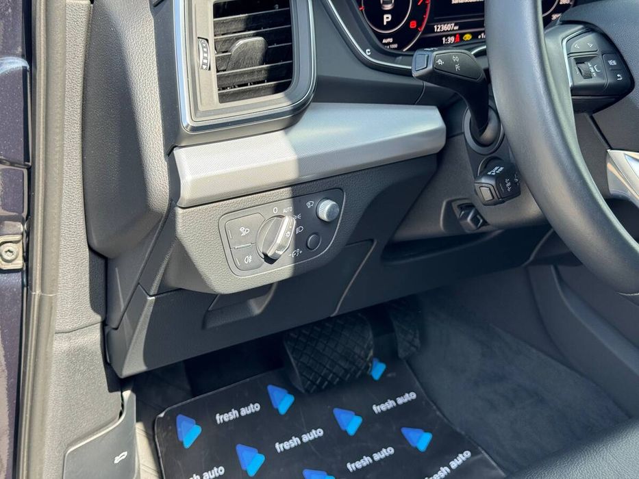 Audi Q5 2020 freshauto