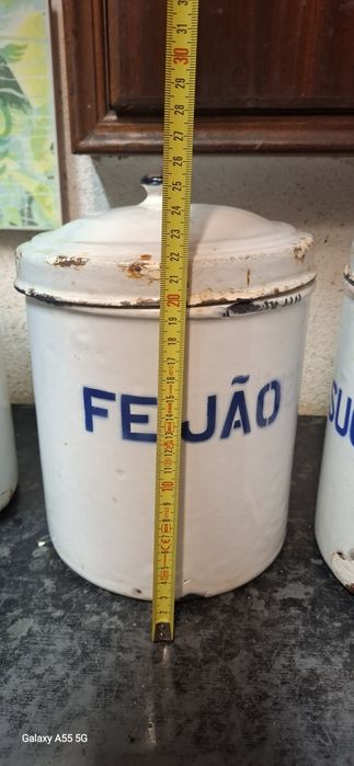 Potes vintage em esmalte