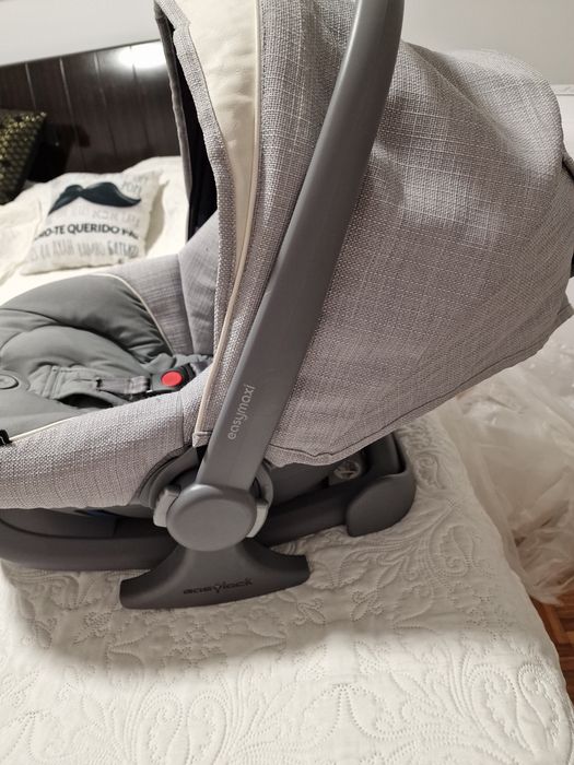 Cadeira de passeio e ovo bebêcar