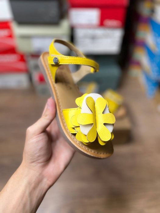 Босоніжки на дівчинку Gioseppo Cres, розмір 33.