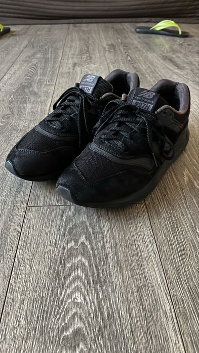 Живучие кроссовки New Balanse 997H