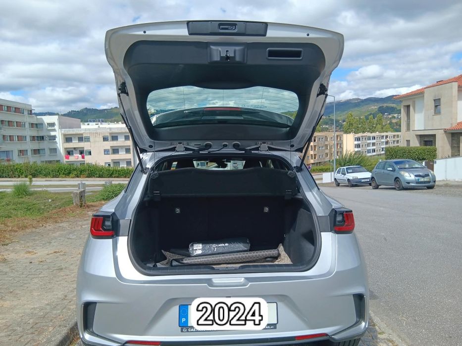 Lexus LBX Híbrido