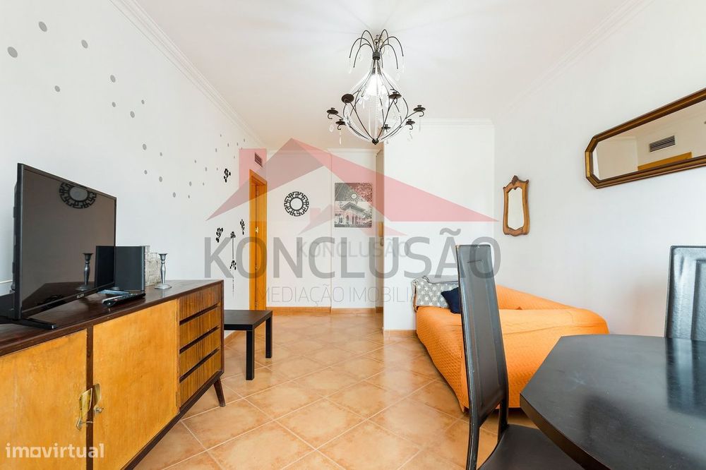 T2 no Carregado, o lugar ideal para o seu lar!