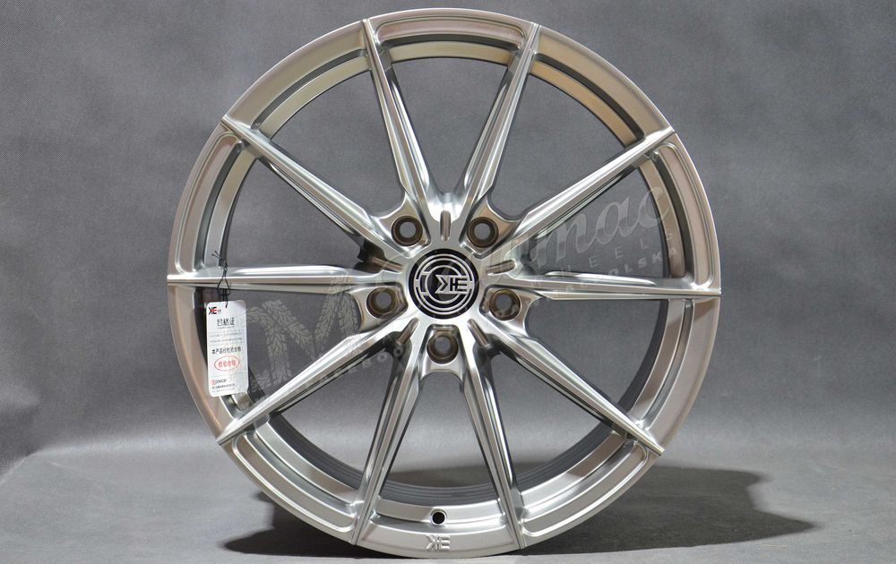 Felgi Aluminiowe DM01 Flow Forming 18'' 8J 5x114,3 5x112 5x120 5x108