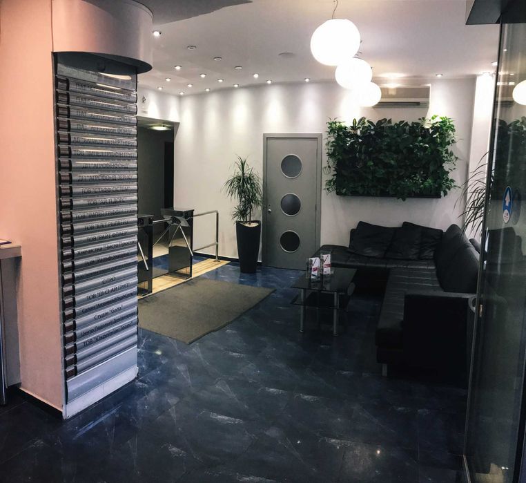 Продаж Бізнес-центру "ОЧАКІВСЬКІЙ", м. Київ