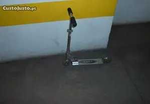 Trotinete Racer em muito bom estado