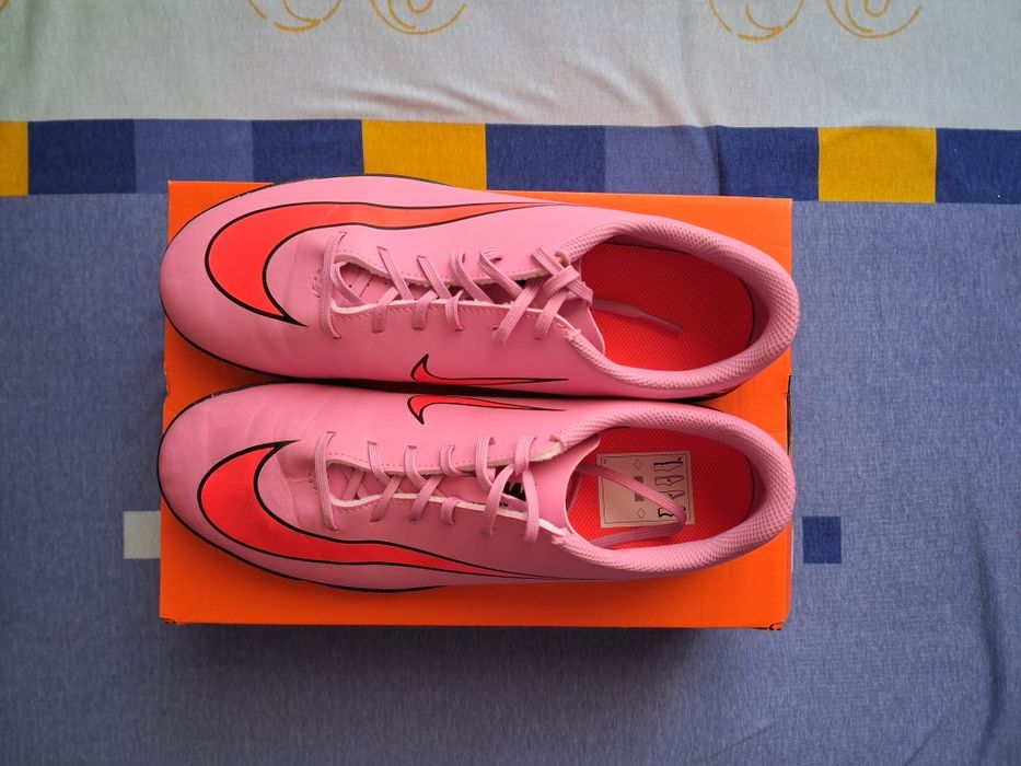 Chuteiras Mercurial Vapor Club TF