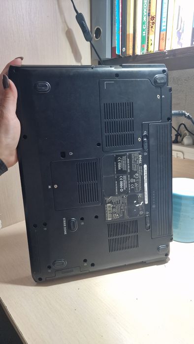 Системные блоки (2), ноутбуки (2), монитор