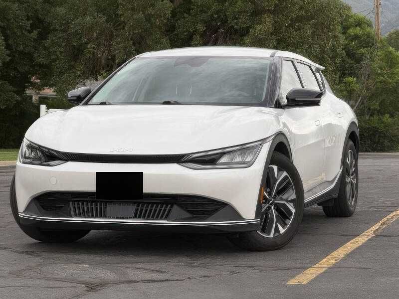 2022 Kia EV6 Light