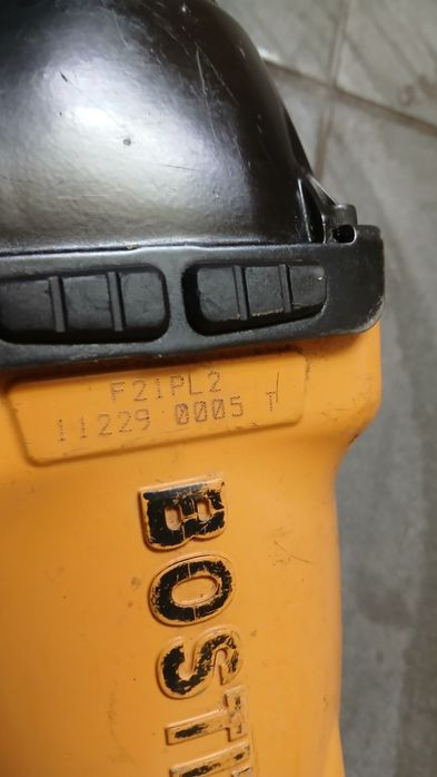 Bostitch F21PL2 nail gun нейлер