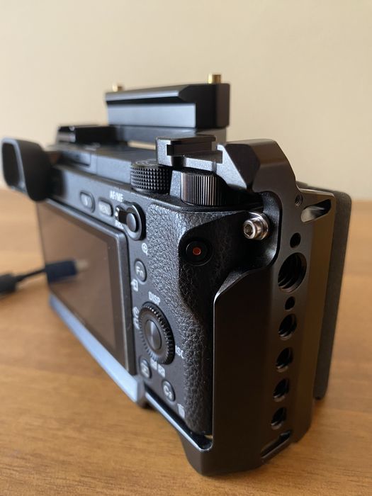 Sony a6300 + Tamron 17-70 + Sigma MC11 + Tokina 11-20 + Extras