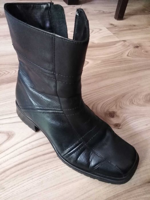 Skórzane botki damskie.