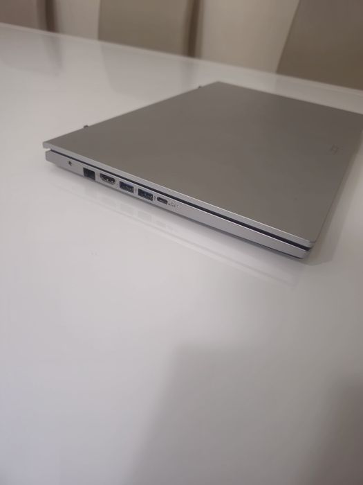 Acer Aspire 3 15 Ryzen 7/16GB Ram/SSD 1TB