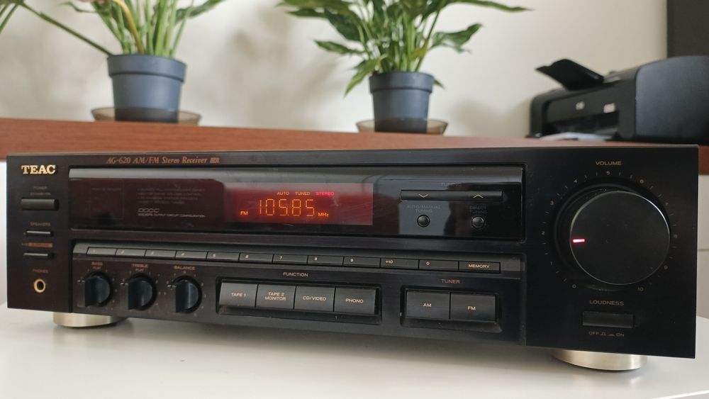 TEAC AG-620 klasyczny amplituner stereo.