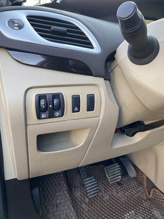 Продам гранд сценік 3 1.9 dci