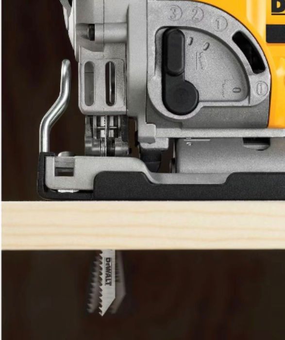 Dewalt Tico. -  Tico